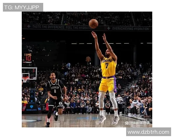 湖人与篮网激战回顾比赛数据分析与球员表现总结