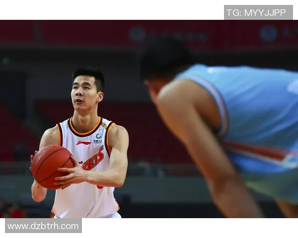 郭昊文：从篮球新星到国家队核心的成长之路与未来展望